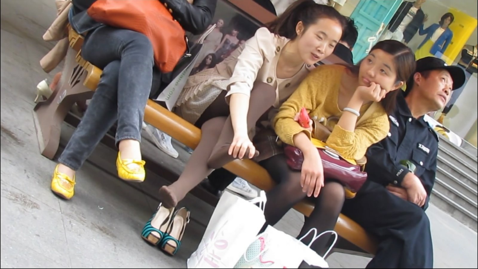 streetsnapfootm[00 03 19][20181202 110539 3]